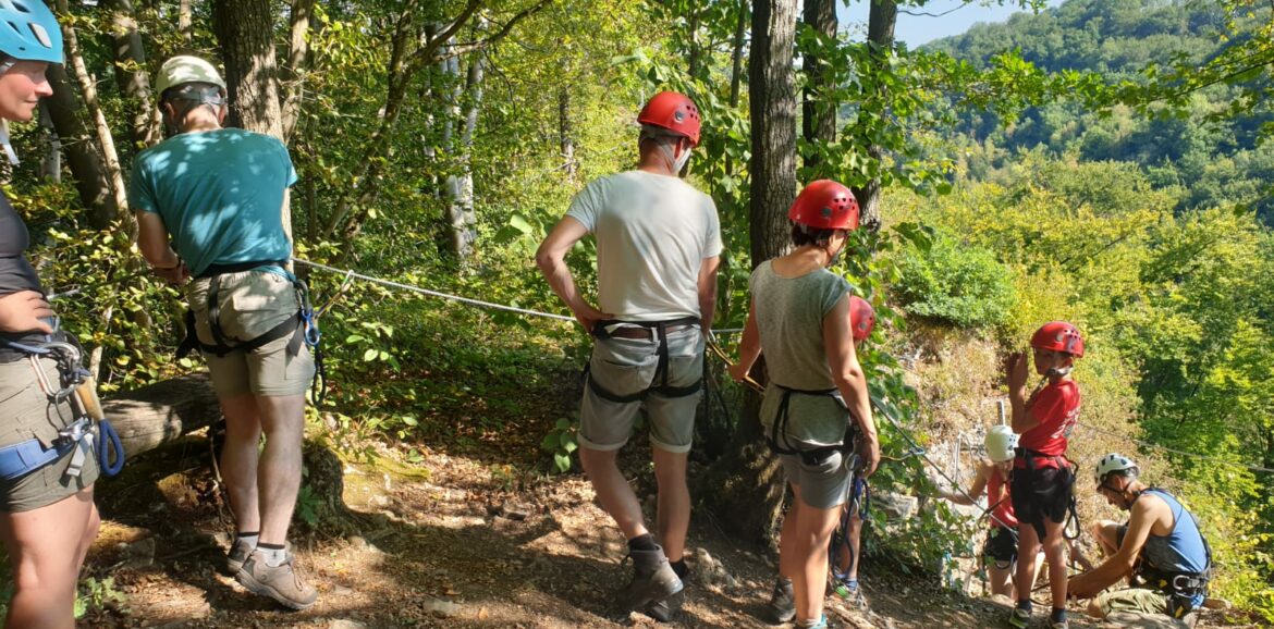 In rij voor het volgende avontuur - Family Survival - Meant4Life